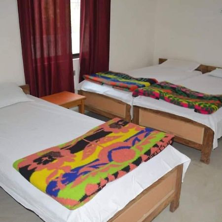 Middle Way Home Stay Bodh Gaja Zewnętrze zdjęcie